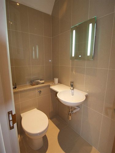Clover Spa And Hotel Бирмингем Экстерьер фото